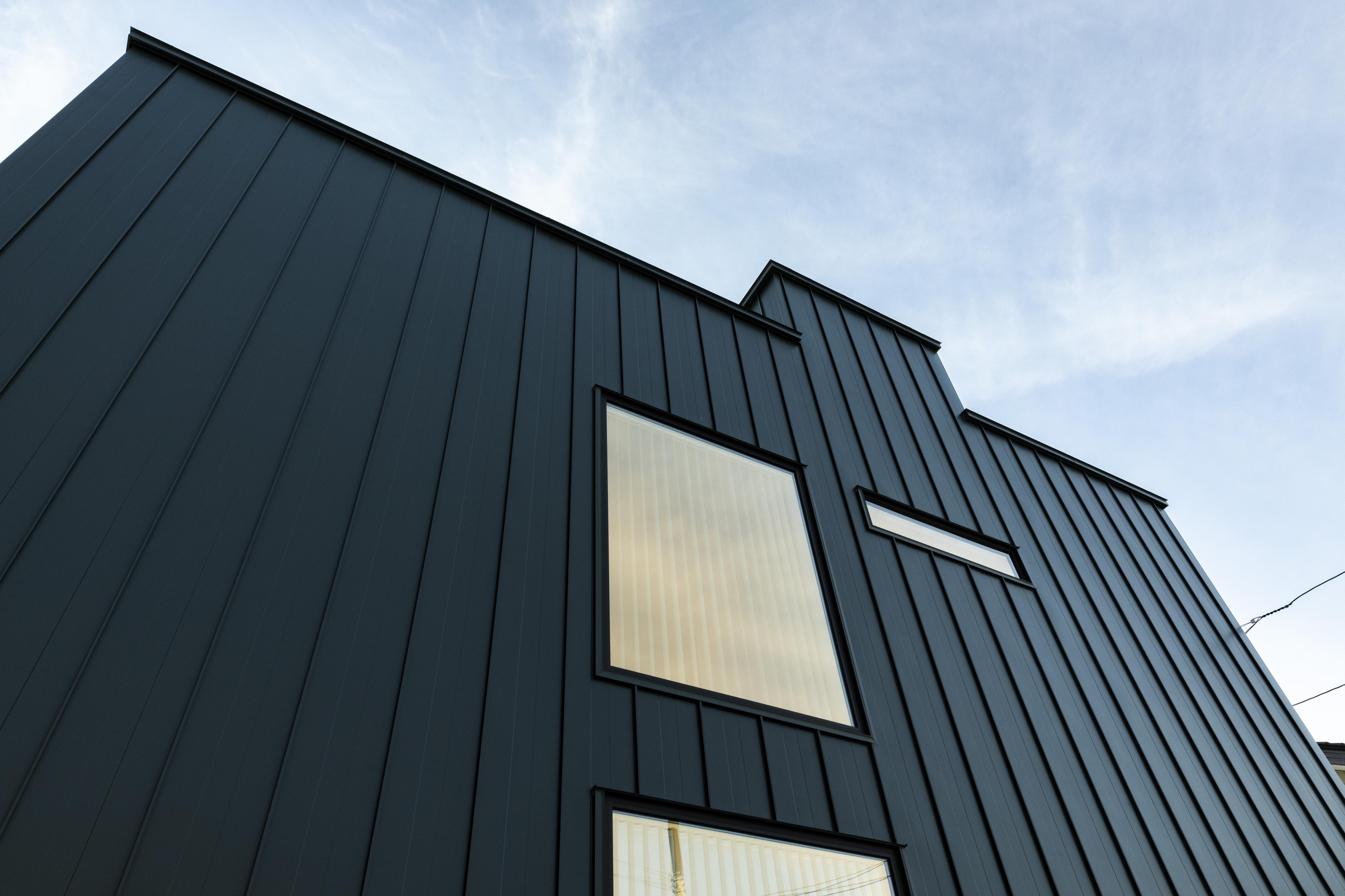 ガルバリウム鋼板の外壁の住宅を札幌で建てたい メリットや相場を紹介 札幌の新築情報ブログ ラボ日記 インゾーネの家