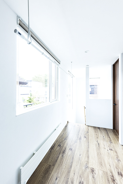 2階 室内窓 セントラルヒーティング | アーバンアウトドア | HACO FREE | インゾーネの家