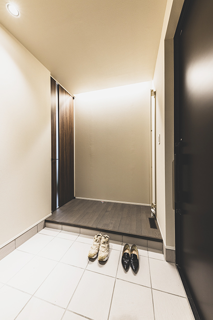 玄関 間接照明 | ホテルライク | HACO SPECIAL | インゾーネの家