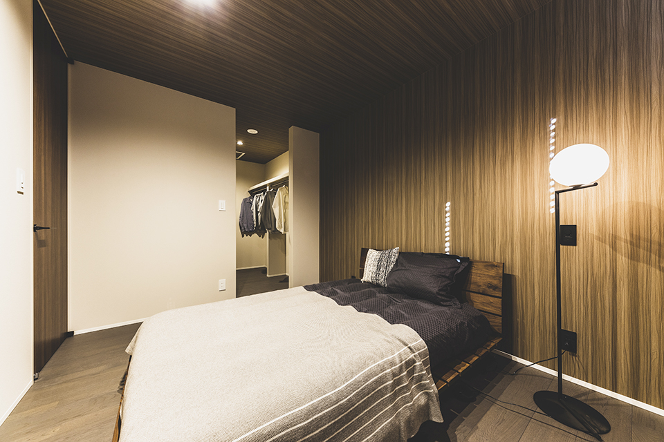 寝室 ベッド 照明 | ホテルライク | HACO SPECIAL | インゾーネの家