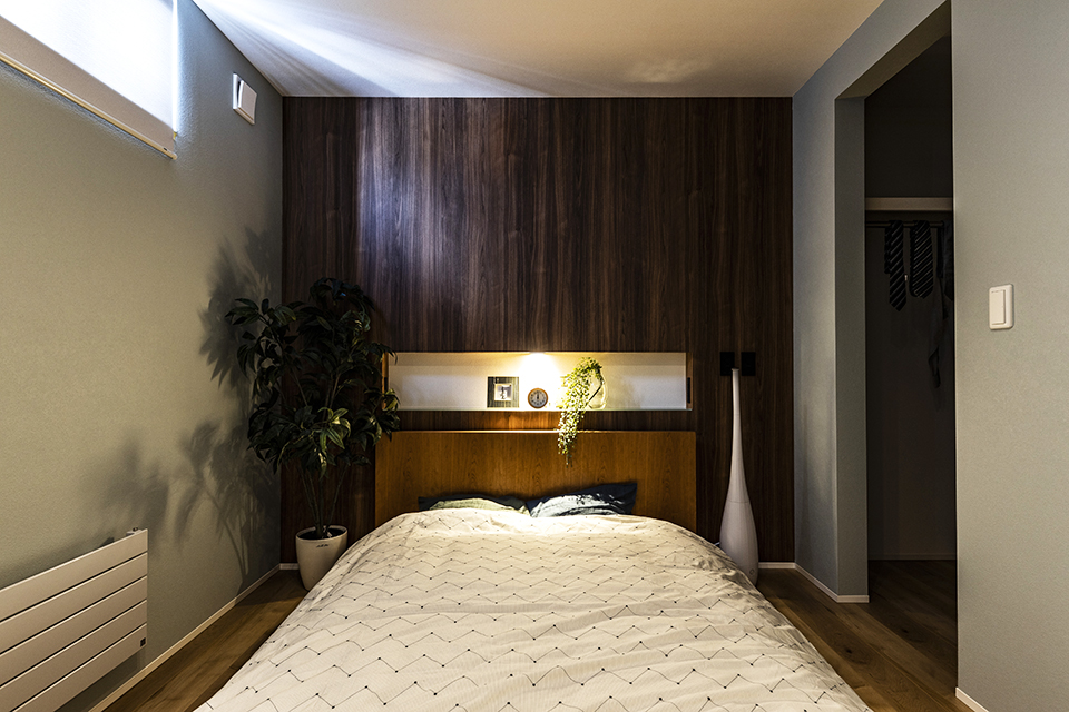 寝室 ベッド 照明 | シンプル、モダン | HACO STYLE | インゾーネの家