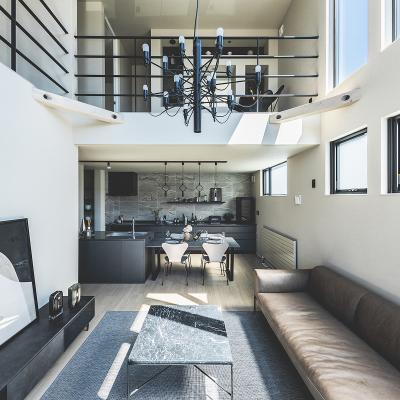 アートに満たされる非日常的な空間｜インゾーネの家