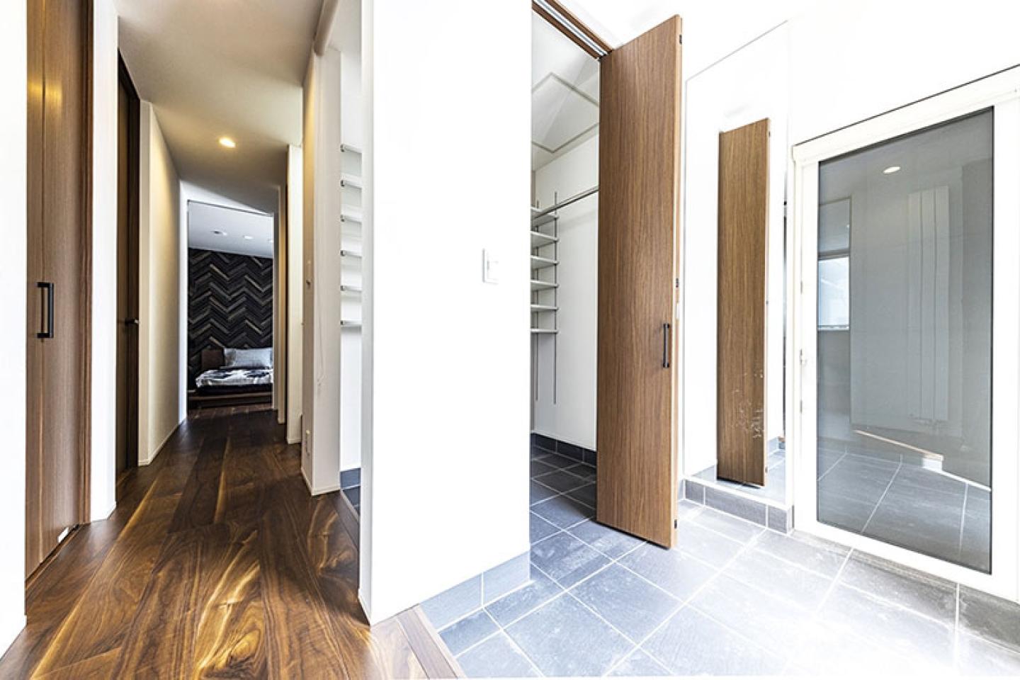 玄関に床暖房は必要？メリット・デメリットを紹介！